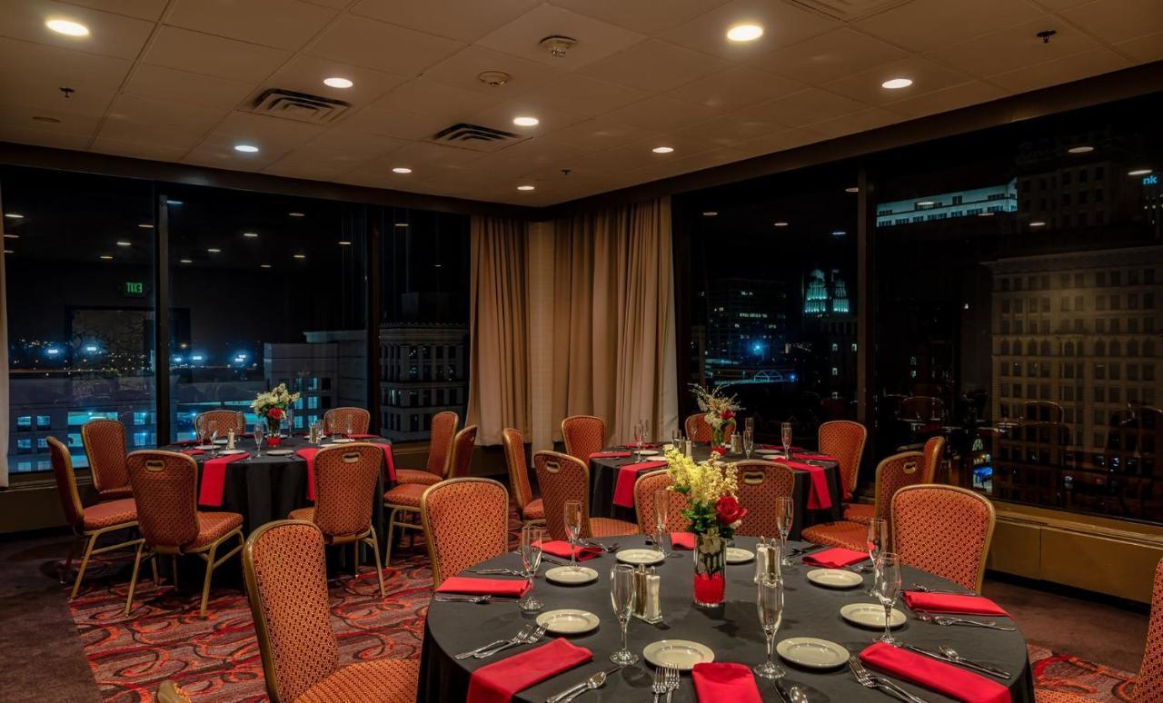 Radisson Dayton Convention Center Hotel ภายนอก รูปภาพ