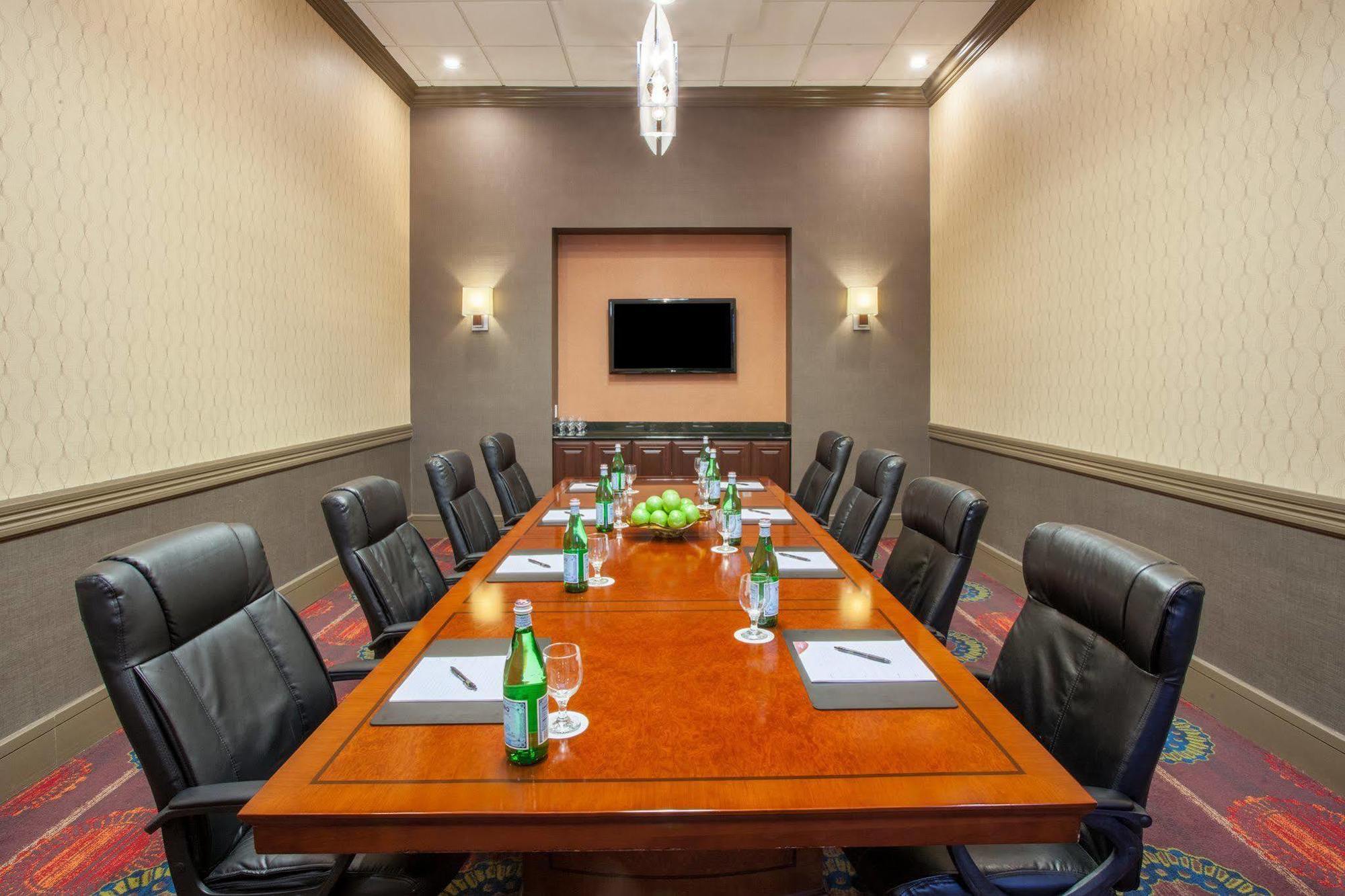 Radisson Dayton Convention Center Hotel ภายนอก รูปภาพ